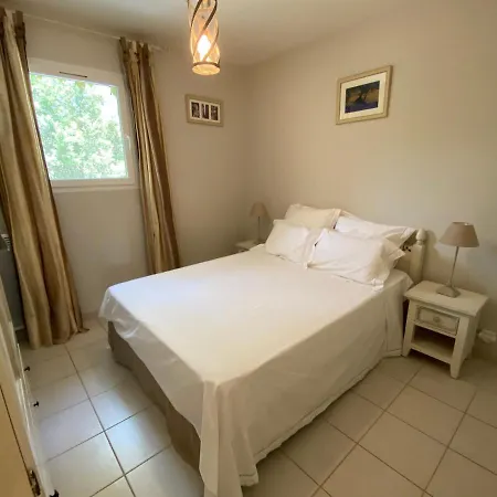 Le Du Diamant Noir Apartment Aups